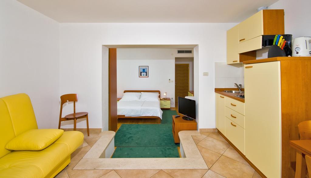 Apartments Villa Medic 布雷拉 外观 照片