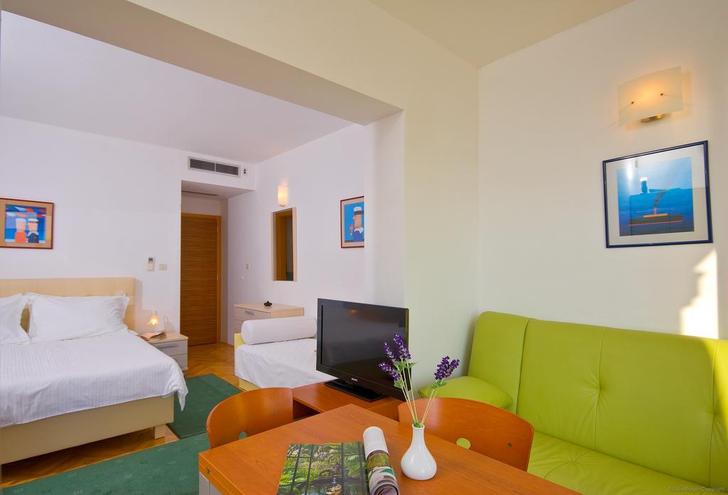 Apartments Villa Medic 布雷拉 外观 照片