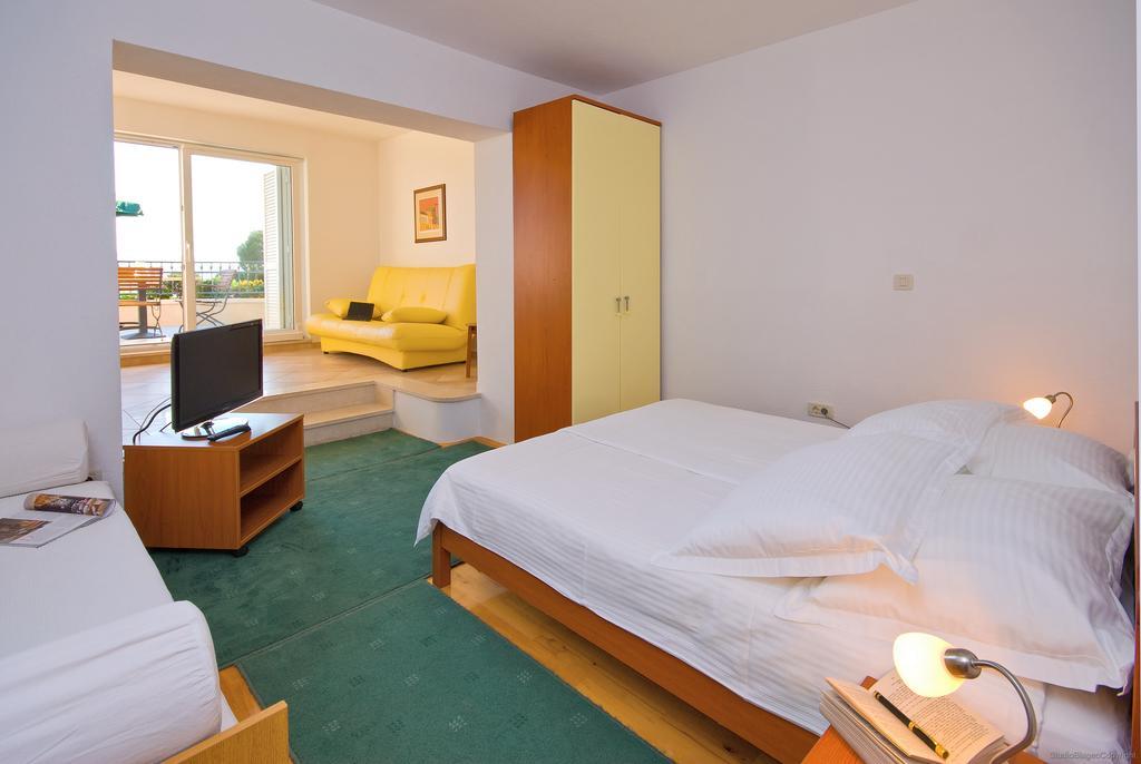 Apartments Villa Medic 布雷拉 外观 照片