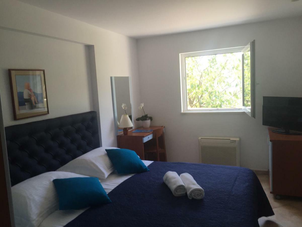 Apartments Villa Medic 布雷拉 外观 照片